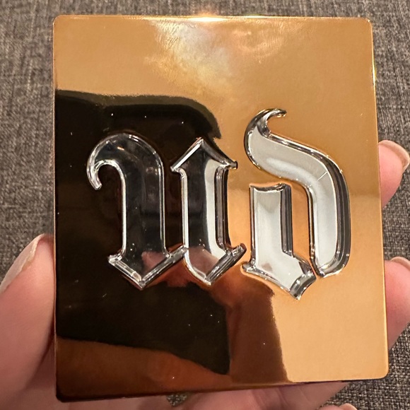 50CP Urban Decay - Stay Naked The Fix powder foundation - Picture 3 of 5